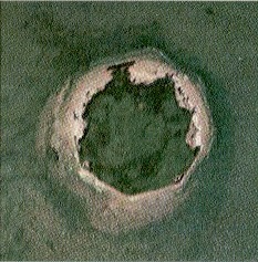 Veduta aerea di un ottagono abbandonato