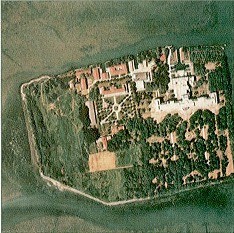 Veduta aerea dell'isola di Sacca Sessola