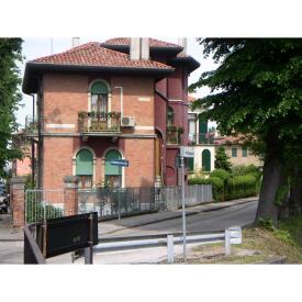 foto di Villino in all'incrocio fra via Manuzio e via Duodo
