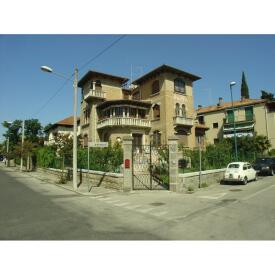 foto di villino fra via Fra Mauro e via Cipro
