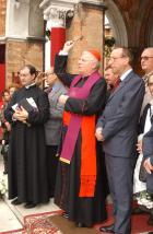 Clicca per visualizzare l'immagine Benedizione del Patriarca Scola1.jpg ad alta risoluzione