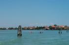 Clicca per visualizzare l'immagine canoe in laguna.jpg ad alta risoluzione