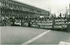 Clicca per visualizzare l'immagine Salvador 1982 manifestazione2.jpg ad alta risoluzione