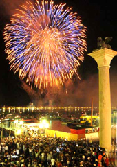 Fuochi d'artificio visti da Piazza San Marco