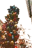 Palloncini davanti alla chiesa della Salute
